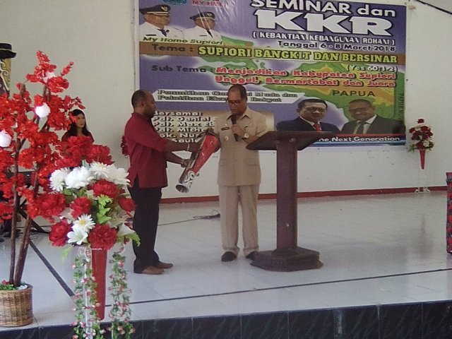 Seminar dan KKR Dedominasi Gereja Se-Kabupaten Supiori